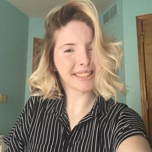 Meet your Posher, Abby